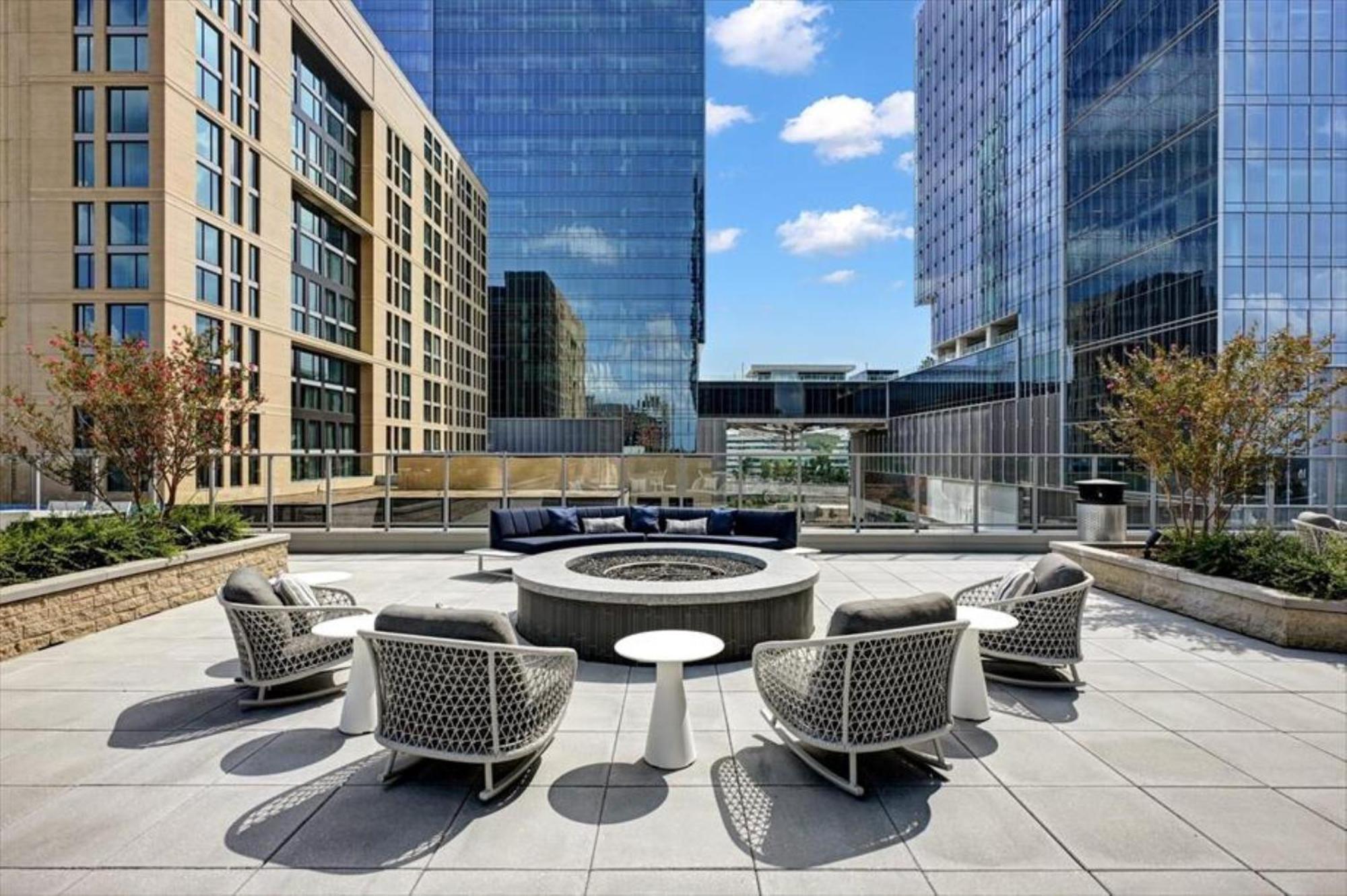רסטון Global Luxury Suites At Town Center מראה חיצוני תמונה