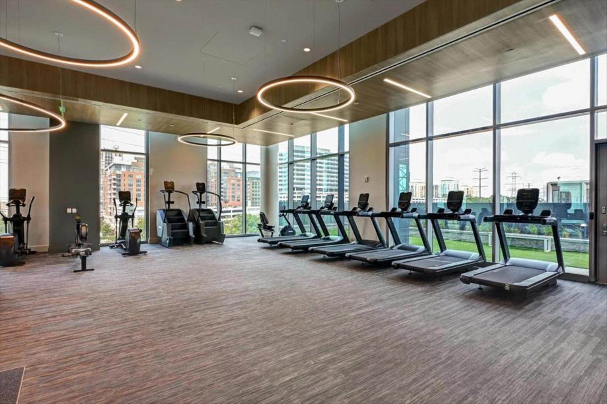 רסטון Global Luxury Suites At Town Center מראה חיצוני תמונה