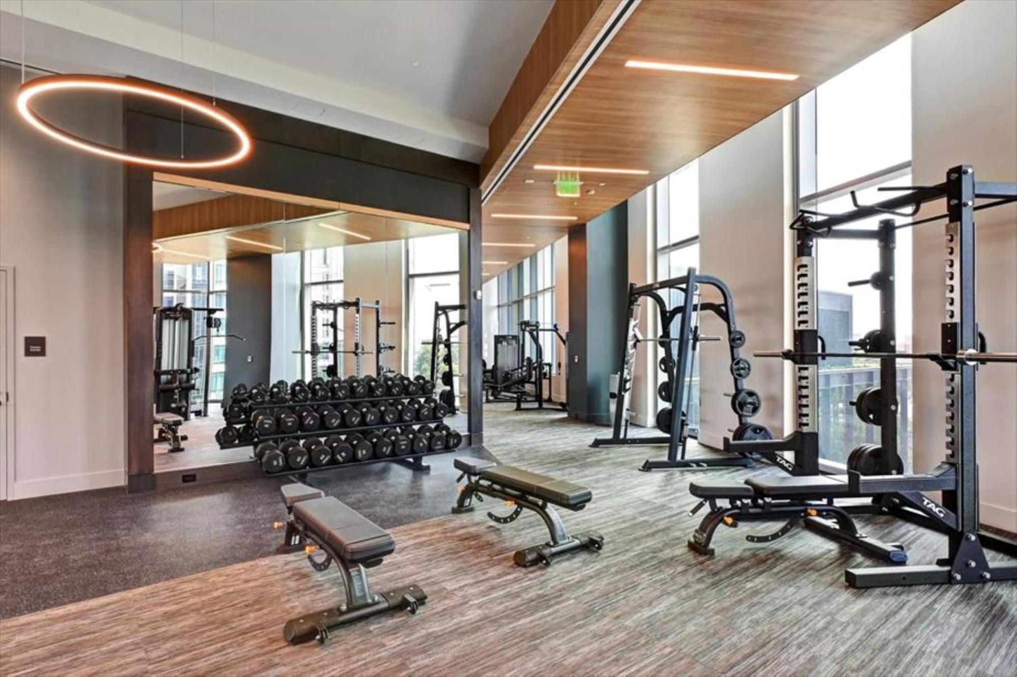 רסטון Global Luxury Suites At Town Center מראה חיצוני תמונה