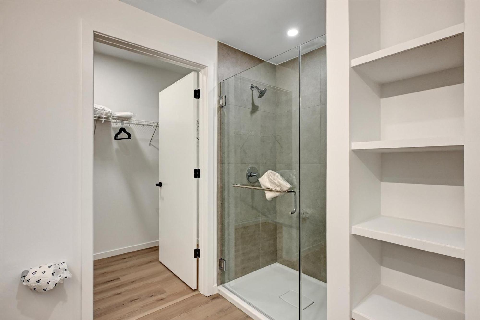 רסטון Global Luxury Suites At Town Center מראה חיצוני תמונה