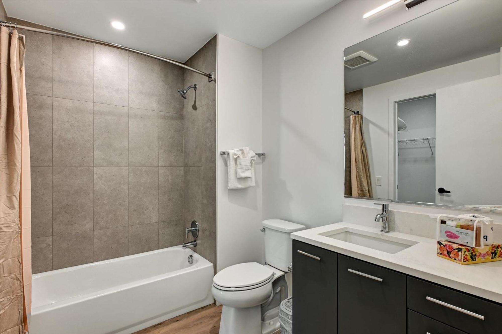 רסטון Global Luxury Suites At Town Center מראה חיצוני תמונה